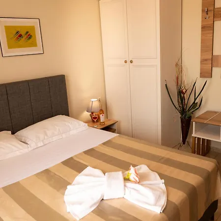 Rodos House Vendégház Pomorie