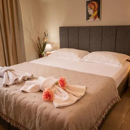 Rodos House 3* 포마리